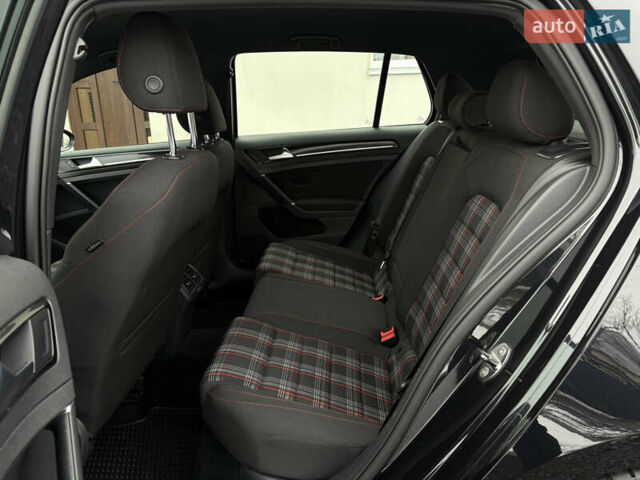 Черный Фольксваген Гольф ГТИ, объемом двигателя 1.98 л и пробегом 176 тыс. км за 18500 $, фото 19 на Automoto.ua