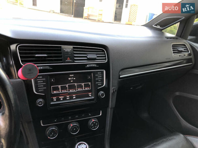 Чорний Фольксваген Гольф ГТІ, об'ємом двигуна 1.98 л та пробігом 54 тис. км за 15500 $, фото 14 на Automoto.ua