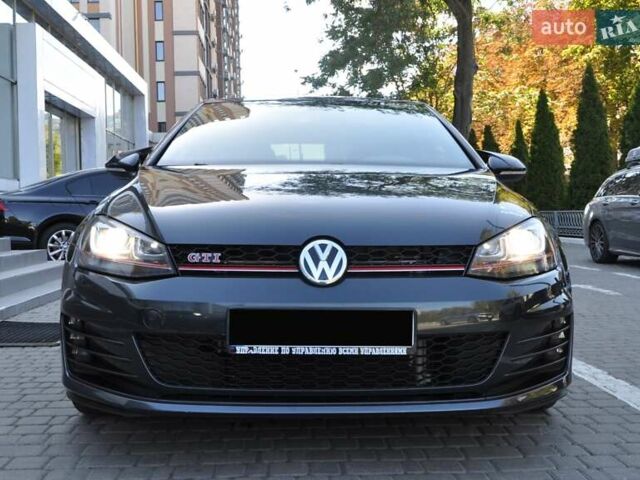Черный Фольксваген Гольф ГТИ, объемом двигателя 1.98 л и пробегом 53 тыс. км за 17000 $, фото 12 на Automoto.ua