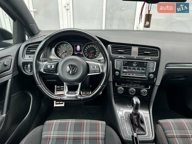 Черный Фольксваген Гольф ГТИ, объемом двигателя 1.98 л и пробегом 119 тыс. км за 18500 $, фото 15 на Automoto.ua