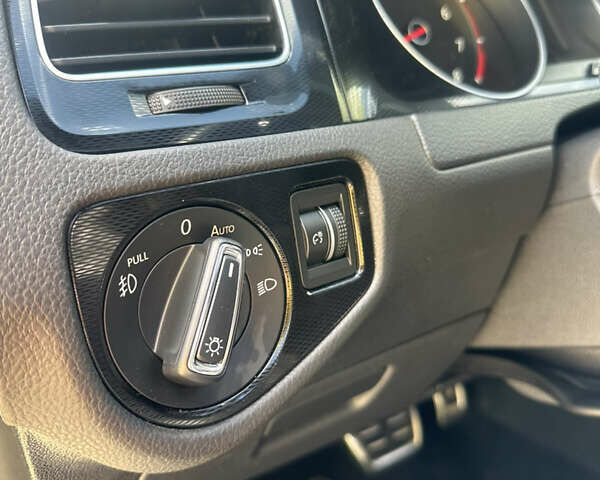 Черный Фольксваген Гольф ГТИ, объемом двигателя 1.98 л и пробегом 177 тыс. км за 13300 $, фото 14 на Automoto.ua