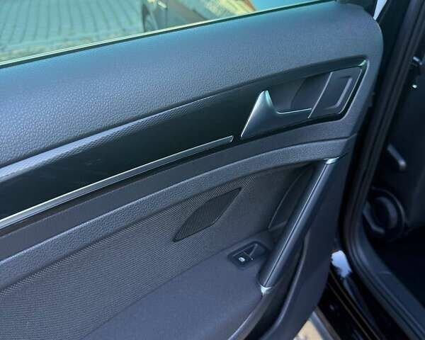 Черный Фольксваген Гольф ГТИ, объемом двигателя 1.98 л и пробегом 42 тыс. км за 23500 $, фото 16 на Automoto.ua