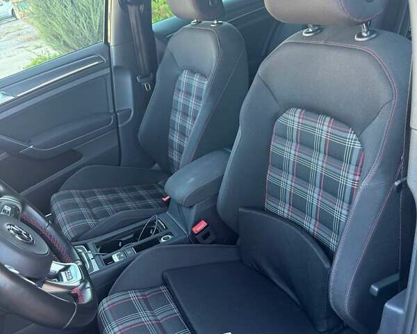 Черный Фольксваген Гольф ГТИ, объемом двигателя 1.98 л и пробегом 42 тыс. км за 23500 $, фото 15 на Automoto.ua