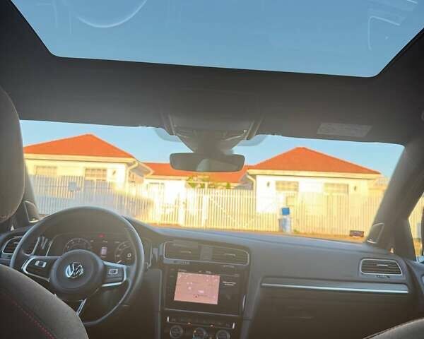 Черный Фольксваген Гольф ГТИ, объемом двигателя 1.98 л и пробегом 42 тыс. км за 23500 $, фото 21 на Automoto.ua