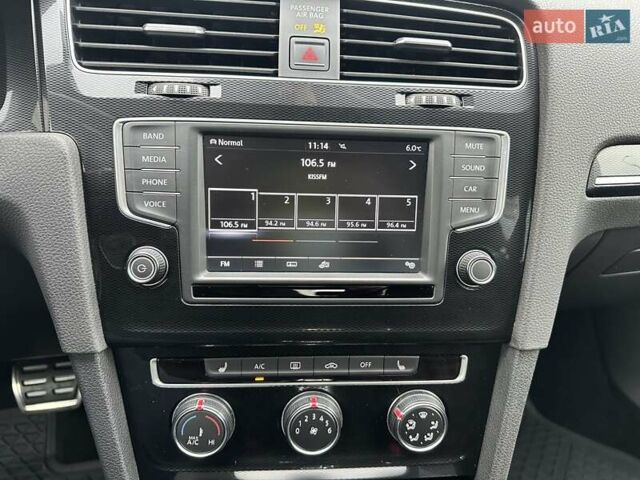 Черный Фольксваген Гольф ГТИ, объемом двигателя 1.98 л и пробегом 119 тыс. км за 18500 $, фото 17 на Automoto.ua