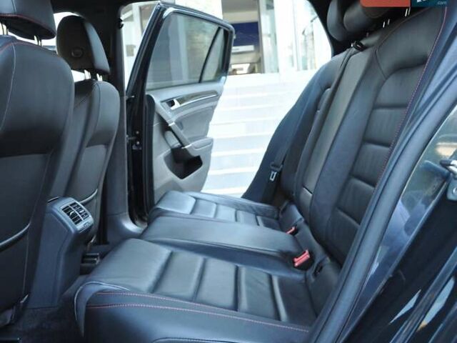 Черный Фольксваген Гольф ГТИ, объемом двигателя 1.98 л и пробегом 53 тыс. км за 17000 $, фото 17 на Automoto.ua