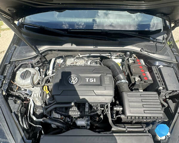 Черный Фольксваген Гольф ГТИ, объемом двигателя 1.98 л и пробегом 177 тыс. км за 13300 $, фото 12 на Automoto.ua