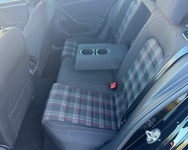 Черный Фольксваген Гольф ГТИ, объемом двигателя 1.98 л и пробегом 42 тыс. км за 23500 $, фото 17 на Automoto.ua