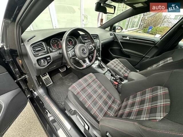 Черный Фольксваген Гольф ГТИ, объемом двигателя 1.98 л и пробегом 119 тыс. км за 18500 $, фото 6 на Automoto.ua