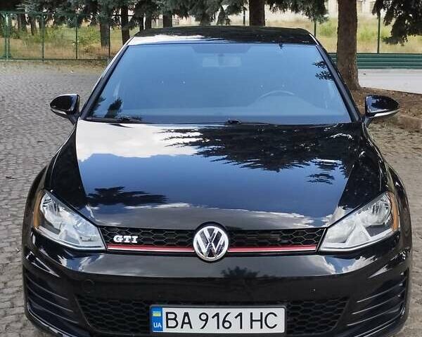 Черный Фольксваген Гольф ГТИ, объемом двигателя 1.98 л и пробегом 132 тыс. км за 15000 $, фото 6 на Automoto.ua