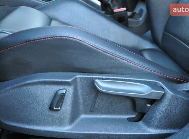 Черный Фольксваген Гольф ГТИ, объемом двигателя 1.98 л и пробегом 53 тыс. км за 17000 $, фото 25 на Automoto.ua