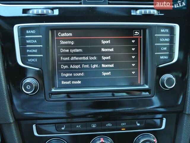 Черный Фольксваген Гольф ГТИ, объемом двигателя 1.98 л и пробегом 53 тыс. км за 17000 $, фото 38 на Automoto.ua