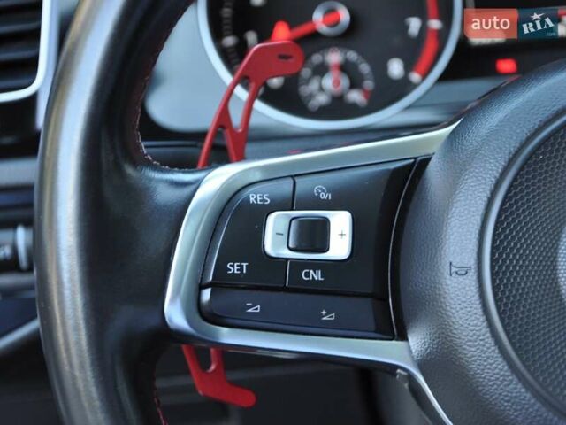 Черный Фольксваген Гольф ГТИ, объемом двигателя 1.98 л и пробегом 53 тыс. км за 17000 $, фото 32 на Automoto.ua