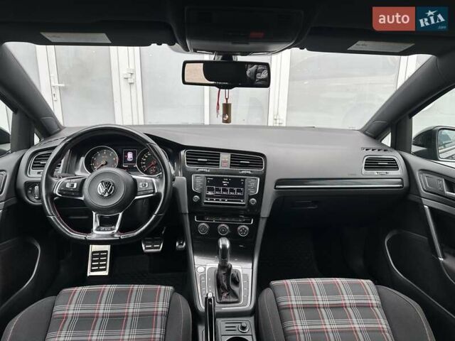 Черный Фольксваген Гольф ГТИ, объемом двигателя 1.98 л и пробегом 119 тыс. км за 18500 $, фото 14 на Automoto.ua