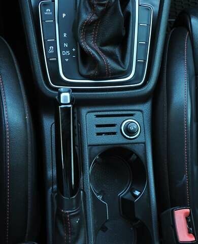 Черный Фольксваген Гольф ГТИ, объемом двигателя 1.98 л и пробегом 53 тыс. км за 17000 $, фото 40 на Automoto.ua