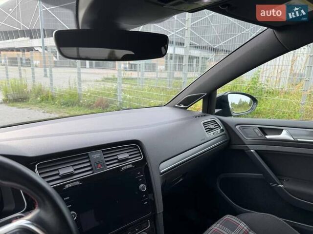 Чорний Фольксваген Гольф ГТІ, об'ємом двигуна 1.98 л та пробігом 95 тис. км за 20000 $, фото 15 на Automoto.ua