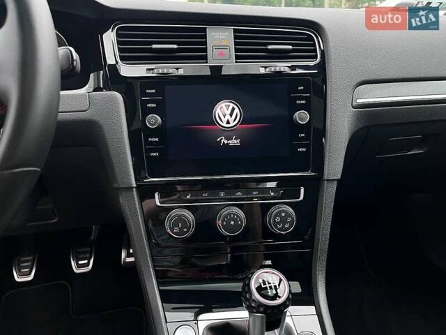 Черный Фольксваген Гольф ГТИ, объемом двигателя 1.98 л и пробегом 44 тыс. км за 19999 $, фото 21 на Automoto.ua