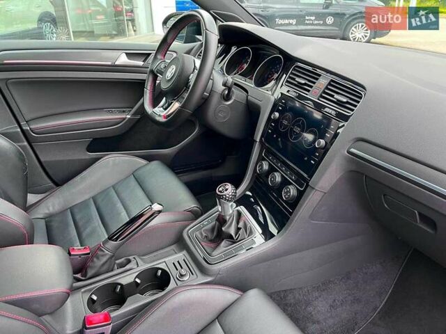 Черный Фольксваген Гольф ГТИ, объемом двигателя 1.98 л и пробегом 44 тыс. км за 19999 $, фото 30 на Automoto.ua