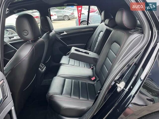 Черный Фольксваген Гольф ГТИ, объемом двигателя 1.98 л и пробегом 44 тыс. км за 19999 $, фото 28 на Automoto.ua