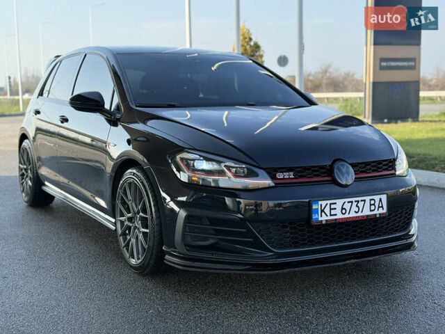 Черный Фольксваген Гольф ГТИ, объемом двигателя 1.98 л и пробегом 62 тыс. км за 19000 $, фото 28 на Automoto.ua