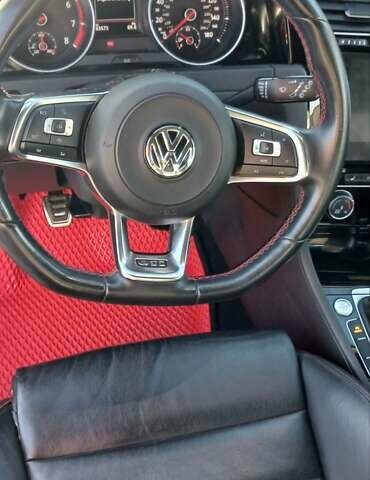 Черный Фольксваген Гольф ГТИ, объемом двигателя 1.98 л и пробегом 135 тыс. км за 19399 $, фото 26 на Automoto.ua