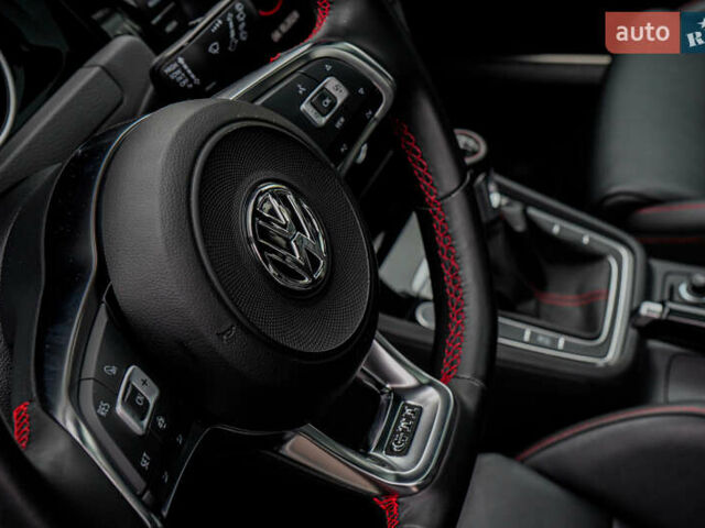 Черный Фольксваген Гольф ГТИ, объемом двигателя 1.98 л и пробегом 44 тыс. км за 19999 $, фото 17 на Automoto.ua