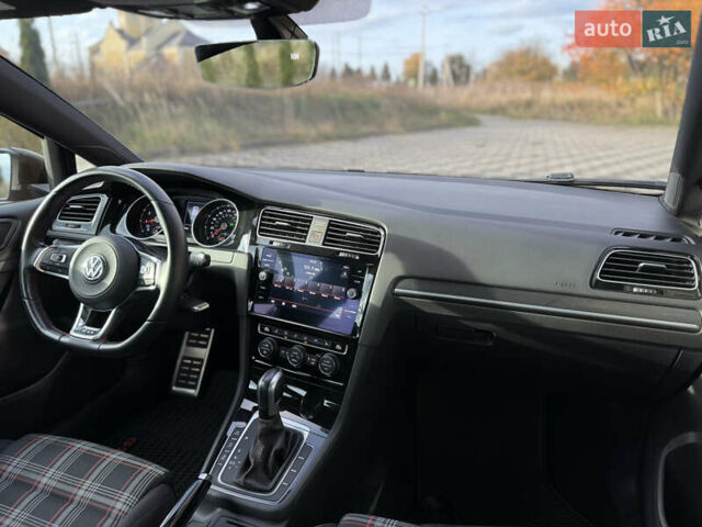 Черный Фольксваген Гольф ГТИ, объемом двигателя 2 л и пробегом 60 тыс. км за 21000 $, фото 28 на Automoto.ua