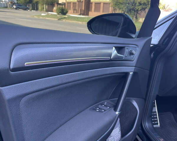 Черный Фольксваген Гольф ГТИ, объемом двигателя 1.98 л и пробегом 25 тыс. км за 22000 $, фото 15 на Automoto.ua