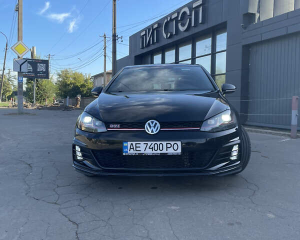 Черный Фольксваген Гольф ГТИ, объемом двигателя 1.98 л и пробегом 25 тыс. км за 22000 $, фото 6 на Automoto.ua