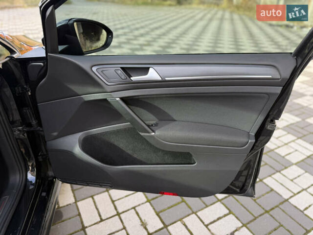 Черный Фольксваген Гольф ГТИ, объемом двигателя 2 л и пробегом 60 тыс. км за 21000 $, фото 29 на Automoto.ua
