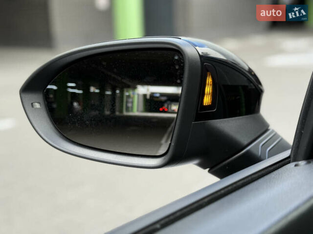 Черный Фольксваген Гольф ГТИ, объемом двигателя 2 л и пробегом 69 тыс. км за 23700 $, фото 3 на Automoto.ua