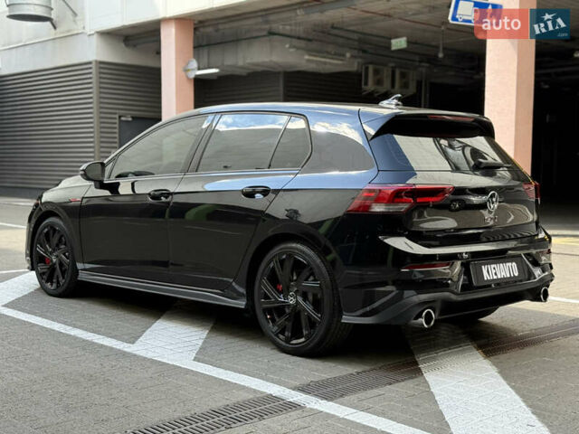 Черный Фольксваген Гольф ГТИ, объемом двигателя 2 л и пробегом 69 тыс. км за 23700 $, фото 4 на Automoto.ua
