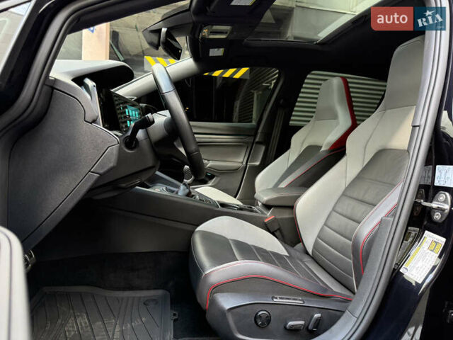 Черный Фольксваген Гольф ГТИ, объемом двигателя 2 л и пробегом 69 тыс. км за 23700 $, фото 11 на Automoto.ua