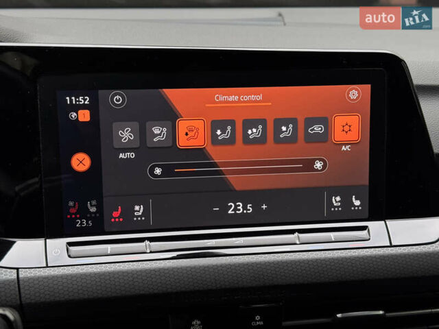 Черный Фольксваген Гольф ГТИ, объемом двигателя 2 л и пробегом 34 тыс. км за 29900 $, фото 22 на Automoto.ua