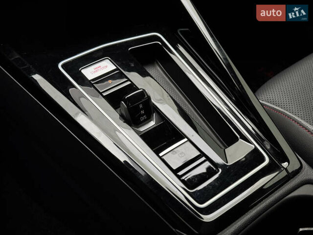 Черный Фольксваген Гольф ГТИ, объемом двигателя 2 л и пробегом 34 тыс. км за 29900 $, фото 27 на Automoto.ua