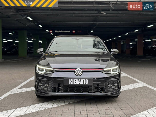 Черный Фольксваген Гольф ГТИ, объемом двигателя 2 л и пробегом 34 тыс. км за 29900 $, фото 2 на Automoto.ua