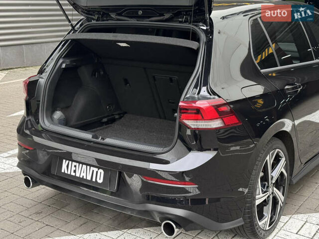 Черный Фольксваген Гольф ГТИ, объемом двигателя 2 л и пробегом 34 тыс. км за 29900 $, фото 15 на Automoto.ua