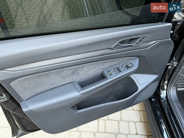 Чорний Фольксваген Гольф ГТІ, об'ємом двигуна 1.98 л та пробігом 13 тис. км за 32000 $, фото 19 на Automoto.ua