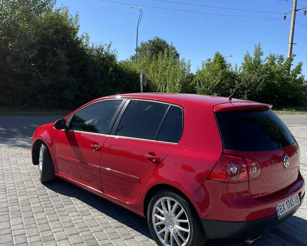 Красный Фольксваген Гольф ГТИ, объемом двигателя 1.4 л и пробегом 205 тыс. км за 7200 $, фото 11 на Automoto.ua