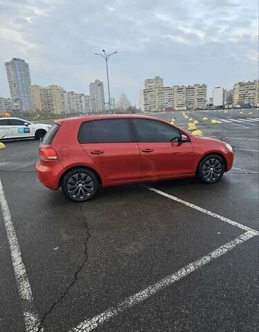 Красный Фольксваген Гольф ГТИ, объемом двигателя 1.4 л и пробегом 223 тыс. км за 5850 $, фото 8 на Automoto.ua