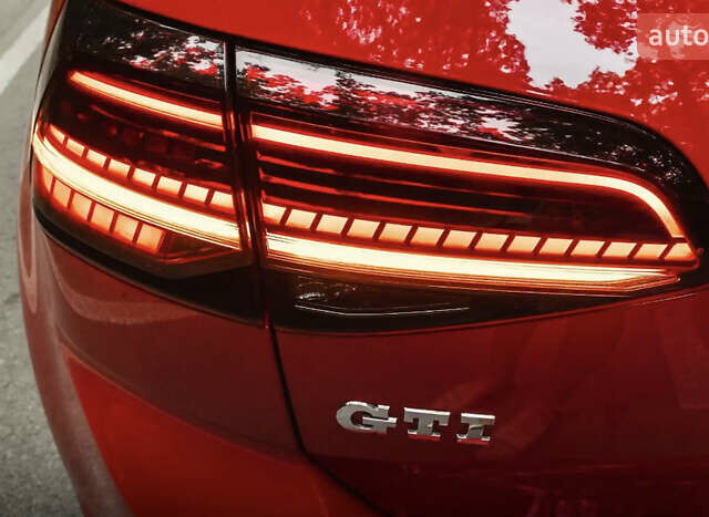 Фольксваген Гольф ГТИ 2015 в Славянске на Automoto.ua Красный Фольксваген Гольф ГТИ, объемом двигателя 1.98 л и пробегом 170 тыс. км за 14300 $, фото 12 на Automoto.ua