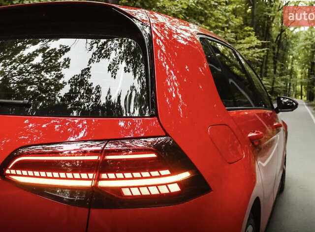 Фольксваген Гольф ГТИ 2015 в Славянске на Automoto.ua Красный Фольксваген Гольф ГТИ, объемом двигателя 1.98 л и пробегом 170 тыс. км за 14300 $, фото 5 на Automoto.ua