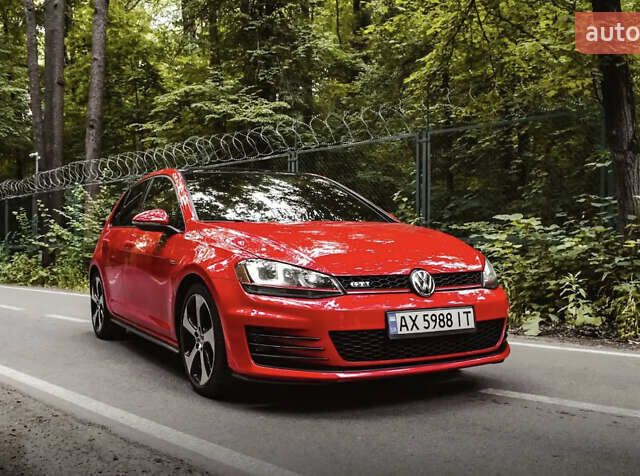 Фольксваген Гольф ГТИ 2015 в Славянске на Automoto.ua Красный Фольксваген Гольф ГТИ, объемом двигателя 1.98 л и пробегом 170 тыс. км за 14300 $, фото 2 на Automoto.ua