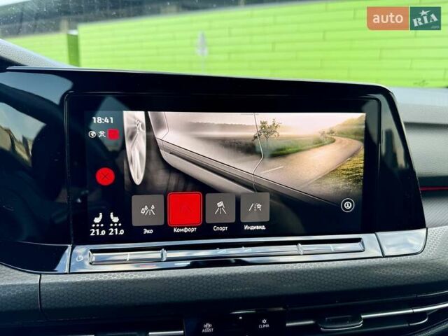 Фольксваген Гольф ГТИ 2021 в Киеве на Automoto.ua Красный Фольксваген Гольф ГТИ, объемом двигателя 1.98 л и пробегом 90 тыс. км за 26900 $, фото 67 на Automoto.ua