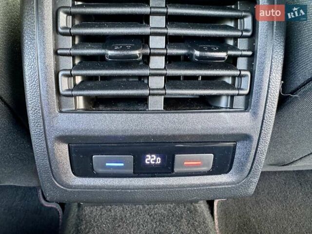 Фольксваген Гольф ГТИ 2021 в Киеве на Automoto.ua Красный Фольксваген Гольф ГТИ, объемом двигателя 1.98 л и пробегом 90 тыс. км за 26900 $, фото 56 на Automoto.ua