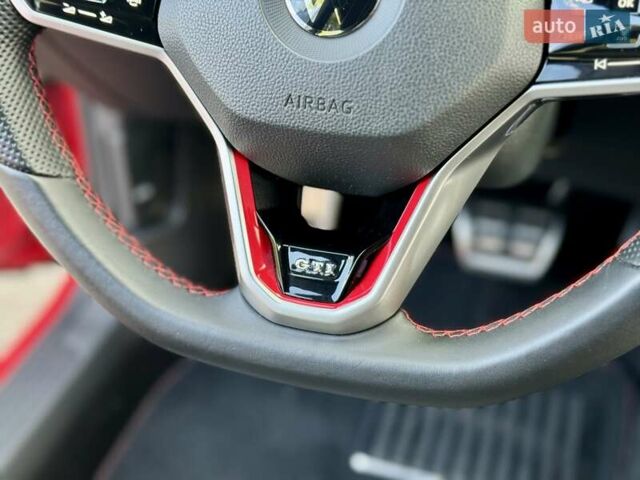 Фольксваген Гольф ГТИ 2021 в Киеве на Automoto.ua Красный Фольксваген Гольф ГТИ, объемом двигателя 1.98 л и пробегом 90 тыс. км за 26900 $, фото 55 на Automoto.ua