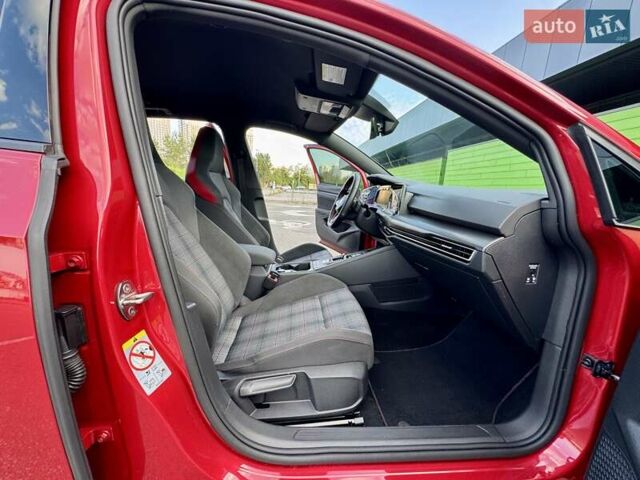 Фольксваген Гольф ГТИ 2021 в Киеве на Automoto.ua Красный Фольксваген Гольф ГТИ, объемом двигателя 1.98 л и пробегом 90 тыс. км за 26900 $, фото 45 на Automoto.ua