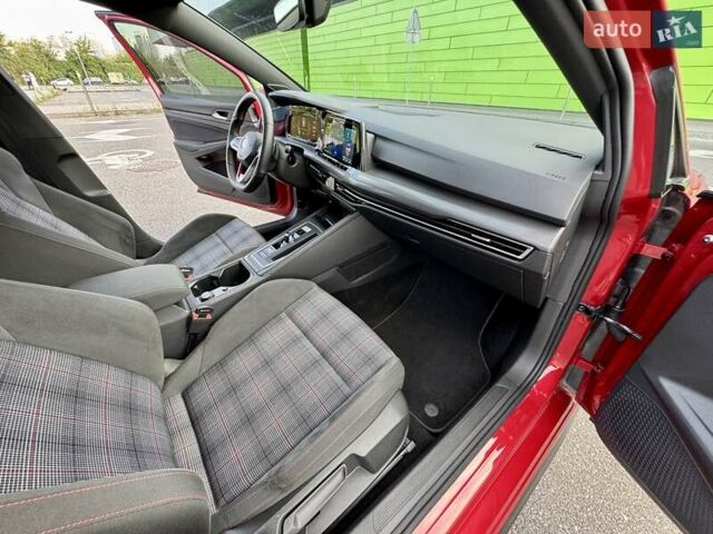 Фольксваген Гольф ГТИ 2021 в Киеве на Automoto.ua Красный Фольксваген Гольф ГТИ, объемом двигателя 1.98 л и пробегом 90 тыс. км за 26900 $, фото 44 на Automoto.ua