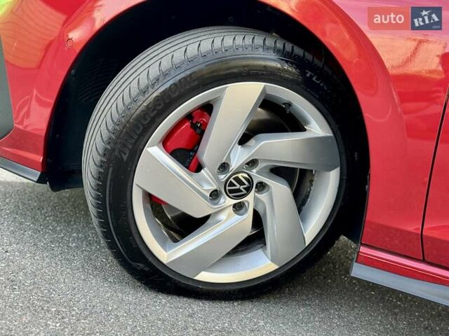Фольксваген Гольф ГТИ 2021 в Киеве на Automoto.ua Красный Фольксваген Гольф ГТИ, объемом двигателя 1.98 л и пробегом 90 тыс. км за 26900 $, фото 26 на Automoto.ua