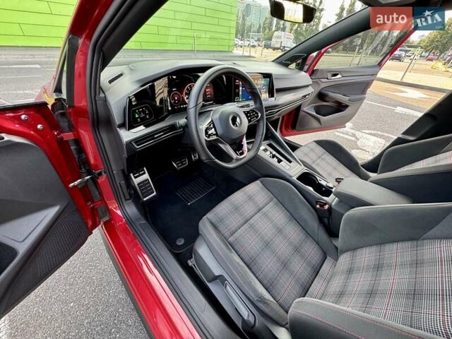Фольксваген Гольф ГТИ 2021 в Киеве на Automoto.ua Красный Фольксваген Гольф ГТИ, объемом двигателя 1.98 л и пробегом 90 тыс. км за 26900 $, фото 32 на Automoto.ua